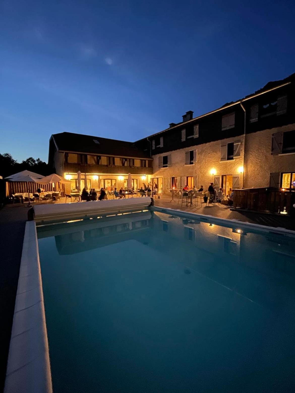 Hotel Restaurant Le Madame La Ferriere  Exterior photo